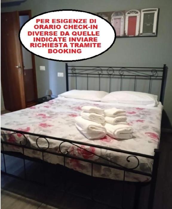 Mono Checkin A Richiesta Hotel Parma Kültér fotó